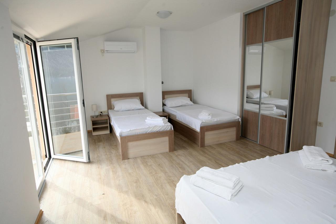 Ruza Apartments Котор Екстериор снимка