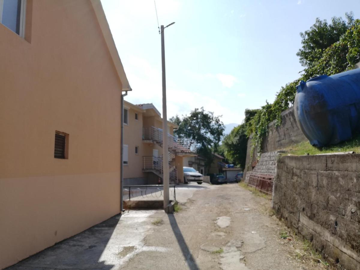 Ruza Apartments Котор Екстериор снимка